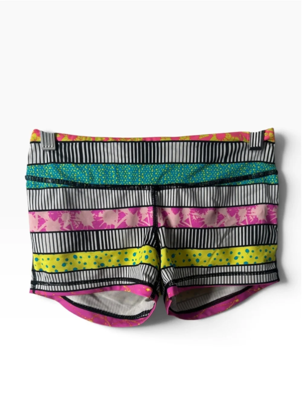 Ivivva shorts Patterned stretch shorts gymnastics dance sz 10